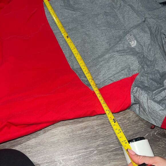 The North Face Red Grey HyVent 2.5 Windbreaker Large Men - Picture 5 of 7